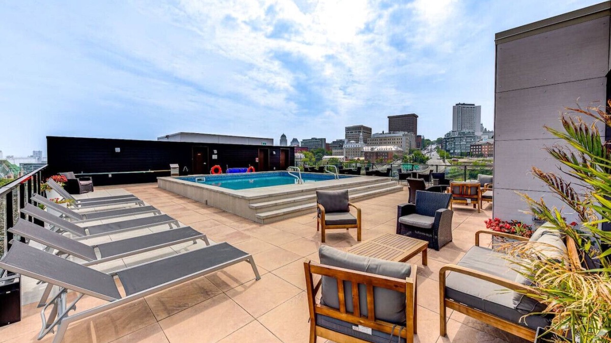 Saint-Roch Apartment | Le Jules-Rooftop Pool