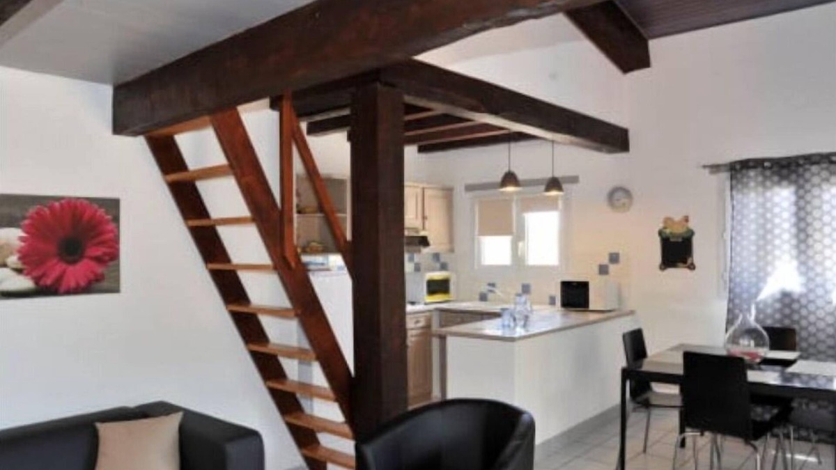 Saint-Privat-de-Champclos House | Le Lavandin - Gîtes "Mas des Lavandes"