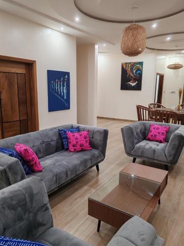 Lome Apartment | Le Leo Lodge