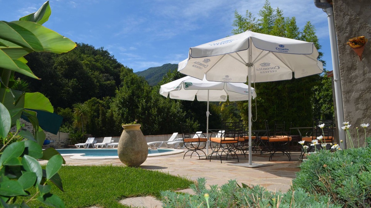 Laroque-des-Alberes Apartment | LE LOFT - 6-person apartment, air-conditioned, shared pool, Wifi