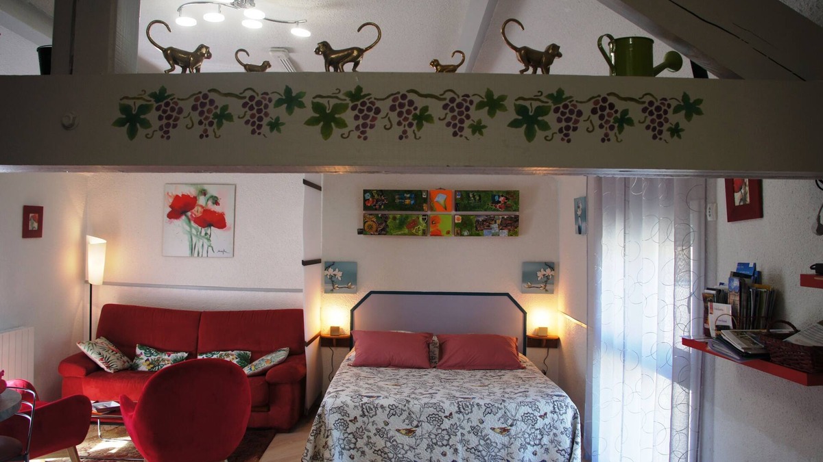 Champillon Apartment | LE LOGIS DU VENDANGEUR Comfortable Rural Cottage in CHAMPILLON