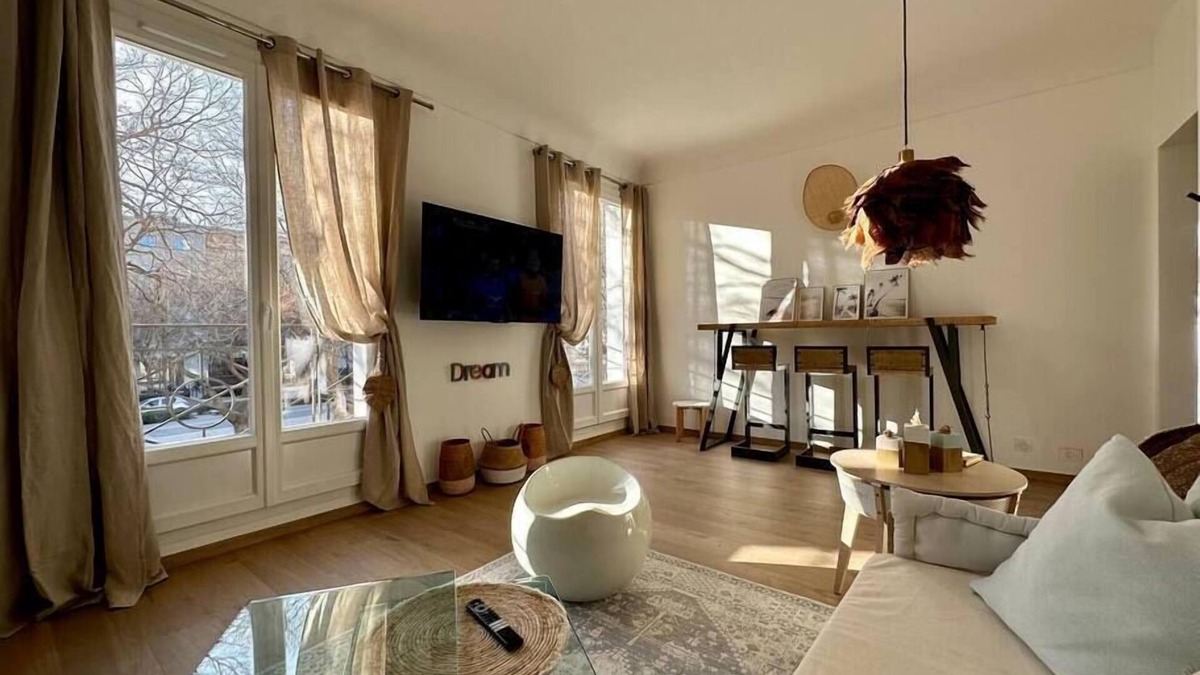 Cadereau Apartment | Le Lutz - Light And Comfort - 50m2 - Balcony