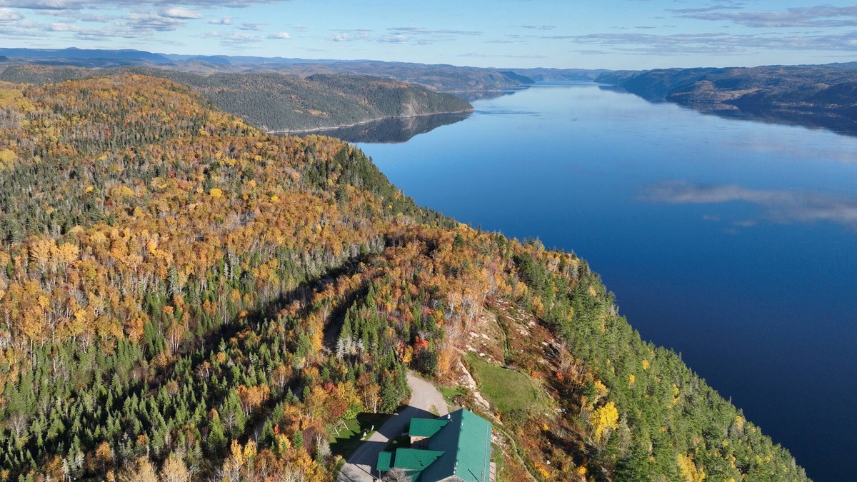 Sainte Rose du Nord Ski Chalet | Le Luxe du Fjord