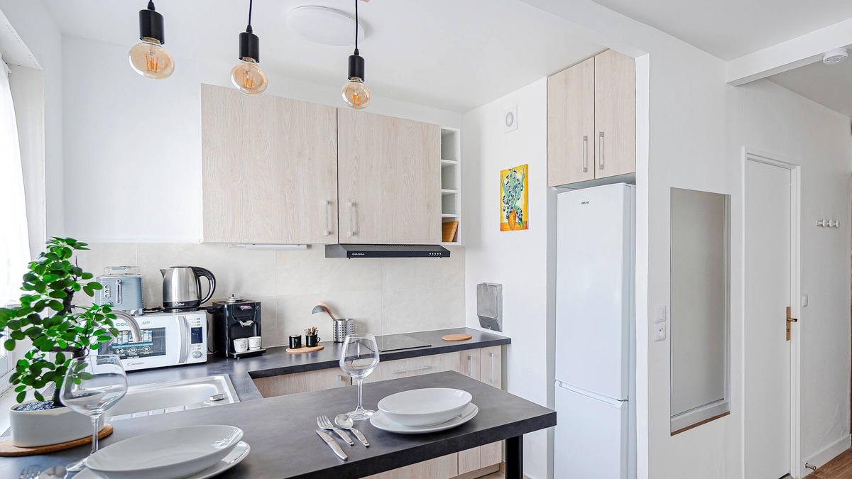 Poissy Apartment | Le Lys - Studio proche Gare de Poissy