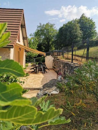 Bregnier-Cordon House | LE MACHAON , Gîte rural * avec espace piscine privé
