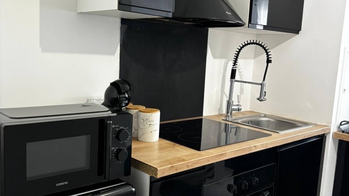 Trappes Apartment | LE MALIA: a magnificent studio ideal for Pro&Couple - Hyper center