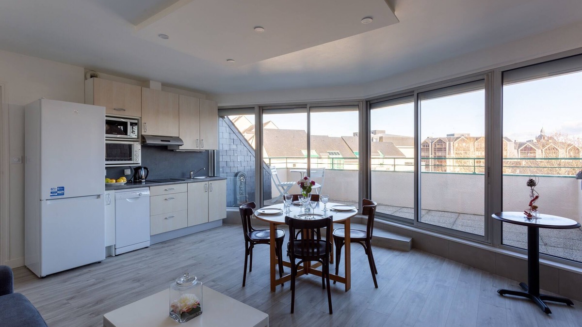 Mayenne Apartment | Le Mancini - Appt 1 chambre avec Parking et Terrasse
