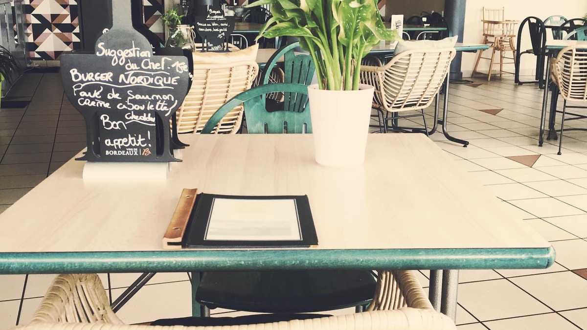 Aydat Hotel | Le Marius Hotel