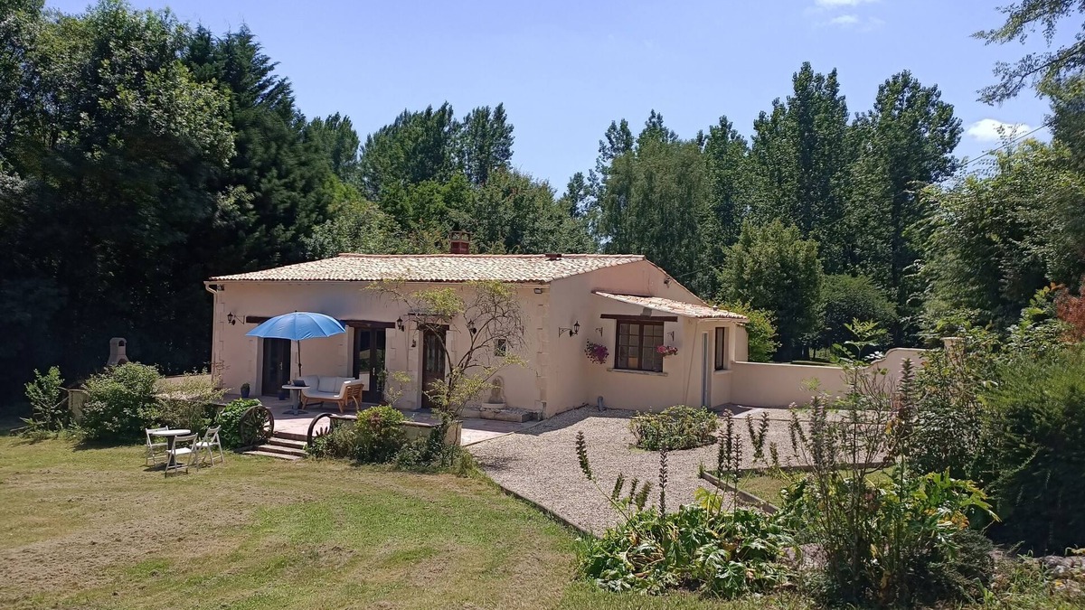 Boisredon House | Le Mas des Maje: a little paradise surrounded by nature