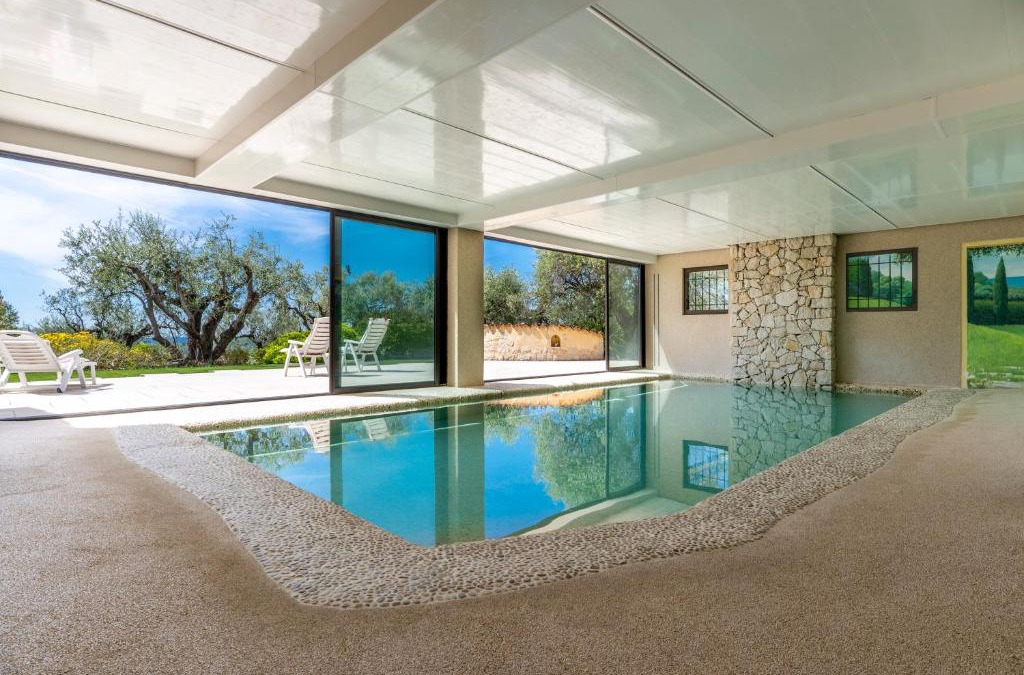 Tourrettes-sur-Loup House | Le Mas des Moulières - Vue montagne avec piscine