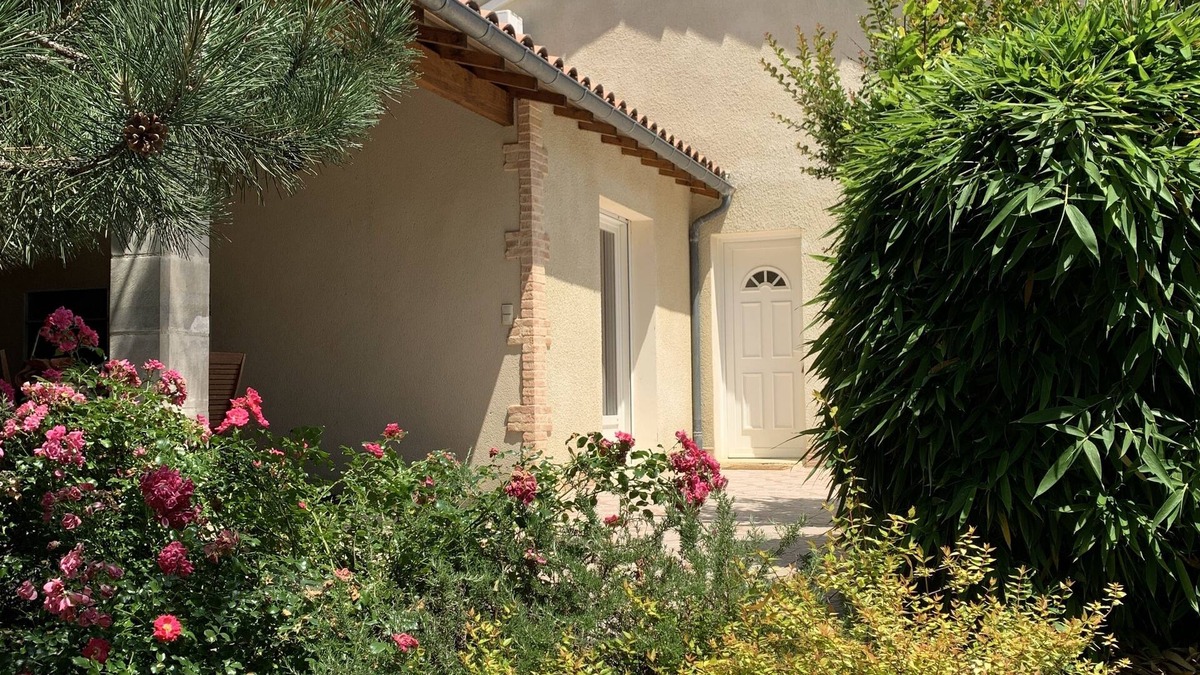 Villefranche-de-Rouergue House | Le mas du petit prince a haven of peace in lush greenery