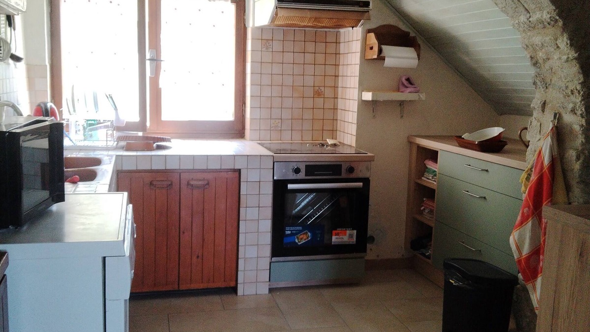 Chabrillan House | Le Mas Gorce offers a peaceful country setting, with a spacious exterior.