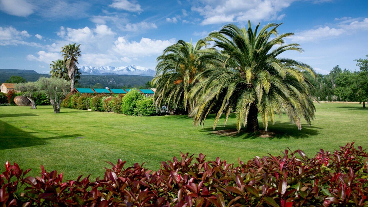 Thuir Apartment | Le Mas San Julian, lodges with swimming pool, children's playroom, large garden