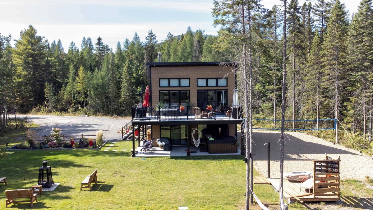 Saint Come Ski Chalet | Le Matit 21 | Spa and Lake
