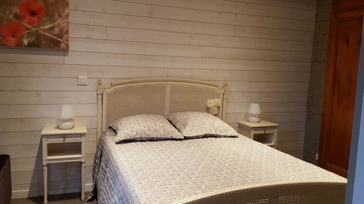 Ploermel Cottage | "Le Millet" 3* furnished apartment between land and sea, 5 mm from Lac au Duc.