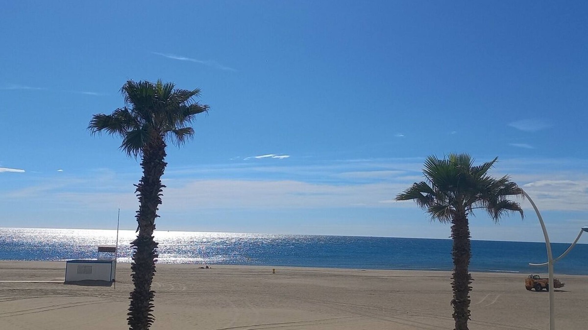 Saint-Nazaire Apartment | Le Miroir -Appt 4 pers Clim, Parking, Beach