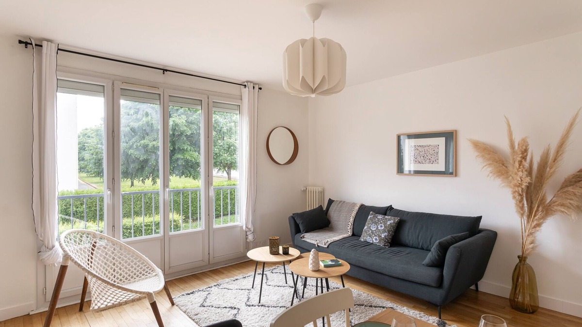 Francisco-Ferrer - Vern Apartment | Le Montaigne - appt proche de la gare
