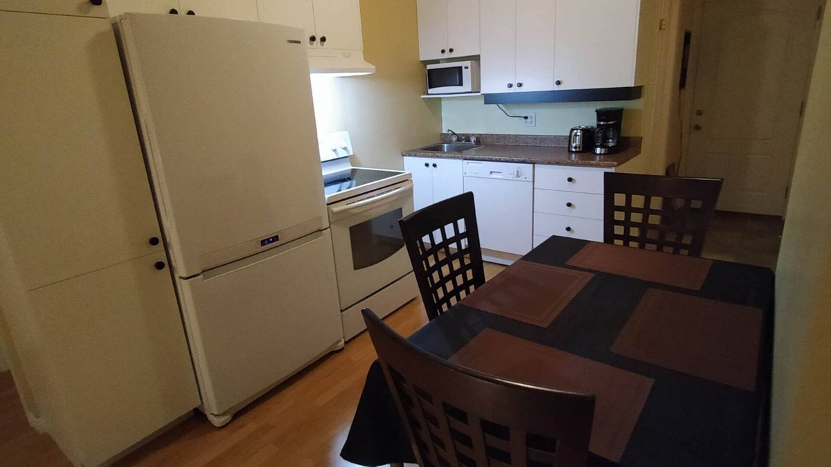 Bellerive Apartment | Le Montréal-Est, 4 1/2