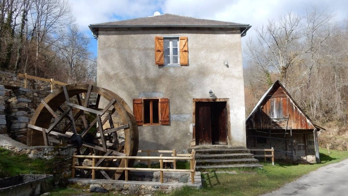 Seix House | Le Moulin d'Alice, a haven of calm and greenery in the heart of the Ariège Pyrenees