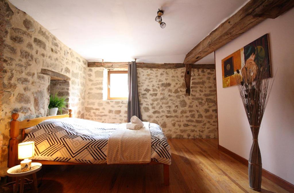 Champniers-et-Reillac House | Le Moulin de la Chabroulie