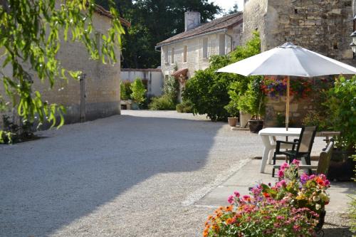 Chef-Boutonne Bed & Breakfast | Le Moulin de Lusseau