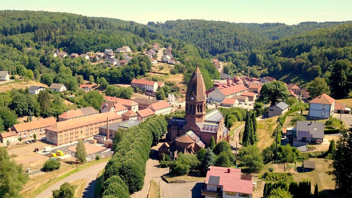 Saint-Louis-les-Bitche Apartment | Le Munztal Furnished tourist accommodation in a quiet crystal village
