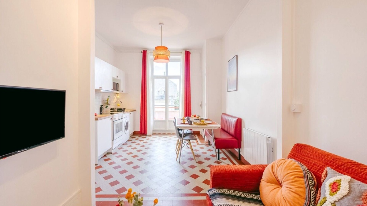 Voiron Apartment | Le Nid d'Ernest - One Bedroom Apartment, Sleeps 2