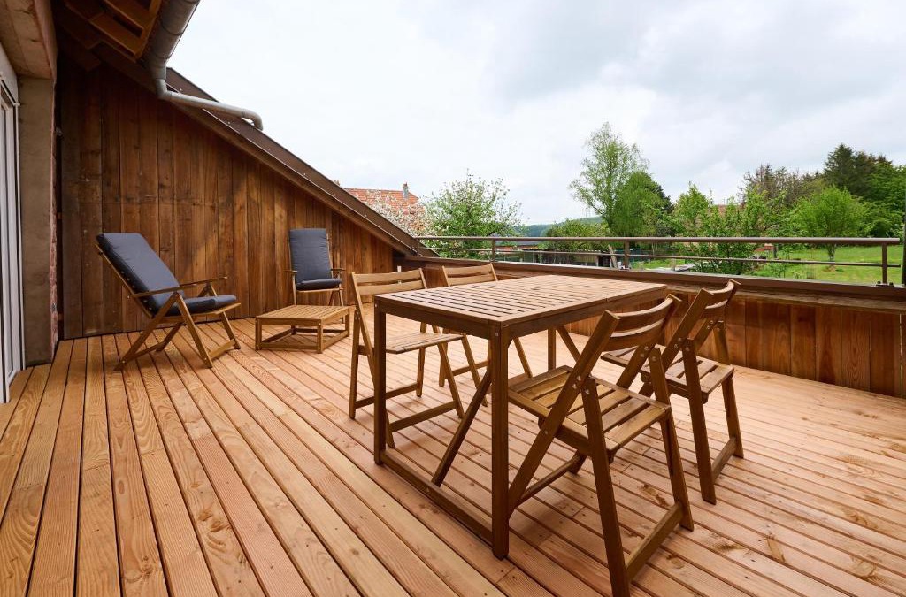Puberg Apartment | Le Noyer - Appt avec terrasse et jardin partagé