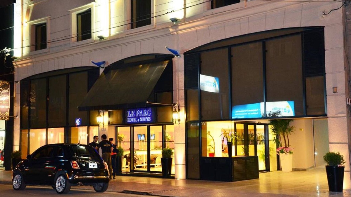 Villa Maria Hotel | Le Parc Hotel & Suites