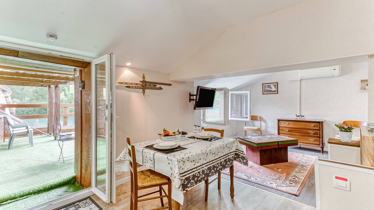 Saint-Pardoux Apartment | Le Pardoux - Studio avec terrasse proche Niort