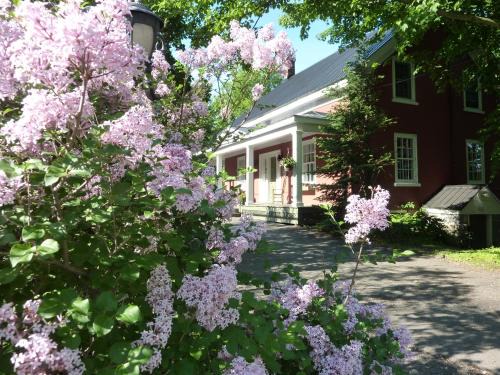 Cowansville Bed & Breakfast | Le Passe-Partout