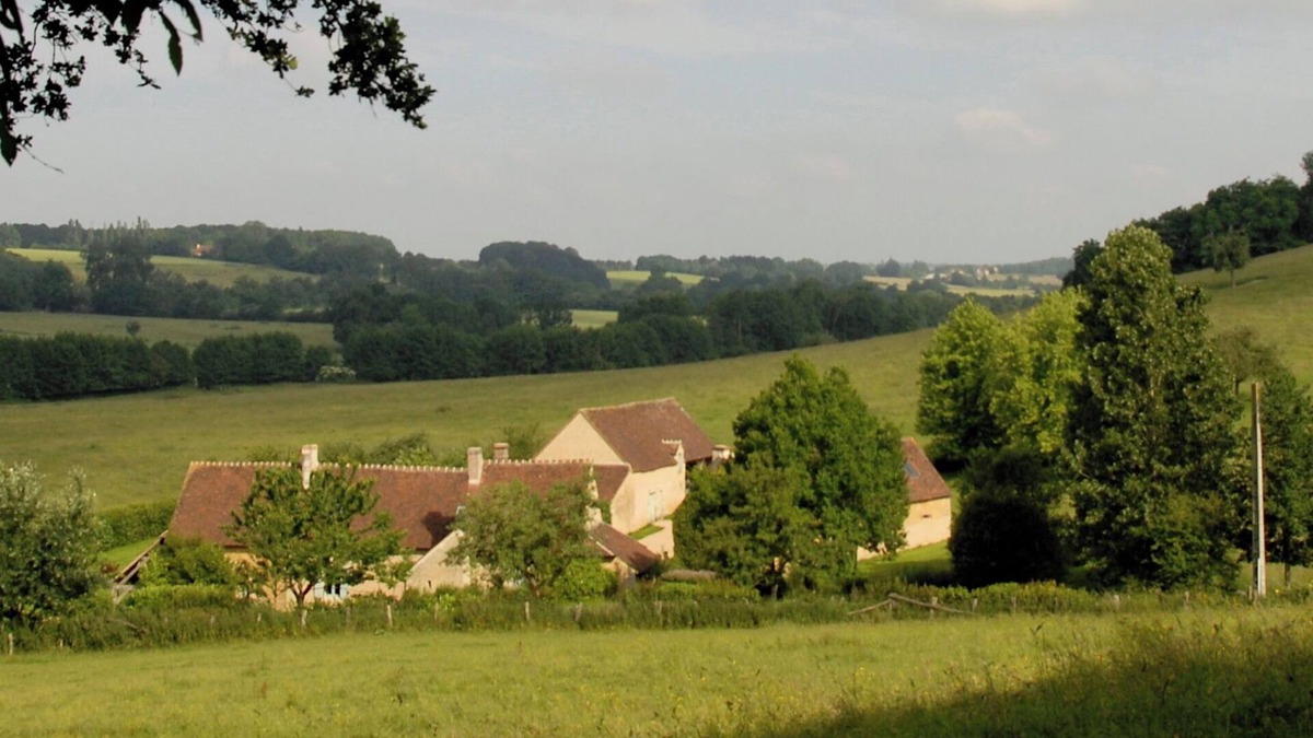 Saint-Aubin-des-Grois Bed & Breakfast | Le Pautonier. Guest house in Perche