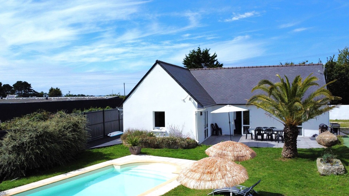 Tregunc House | "Le Petit Baradoz" Swimming pool, tennis, mini-golf, beaches 500 meters away!