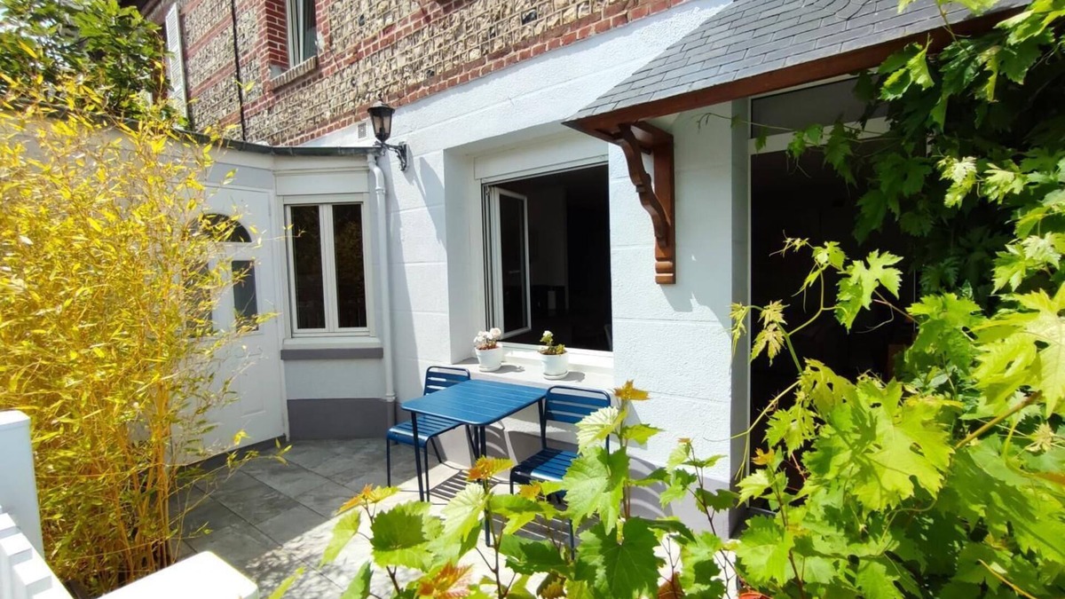 Bordeaux-Saint-Clair House | Le Petit Comptoir - ETRETAT