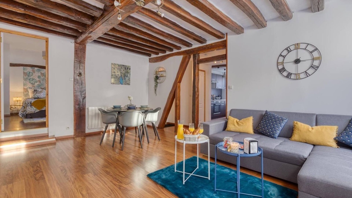 Dreux Apartment | Le Petit Drouais