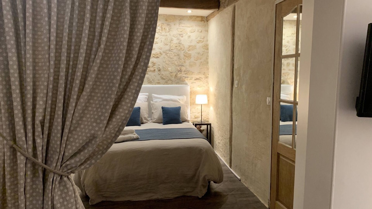 Chantilly Apartment | Le Petit Hameau de Chantilly - Chic and Charming Studio in the Heart of Chantilly