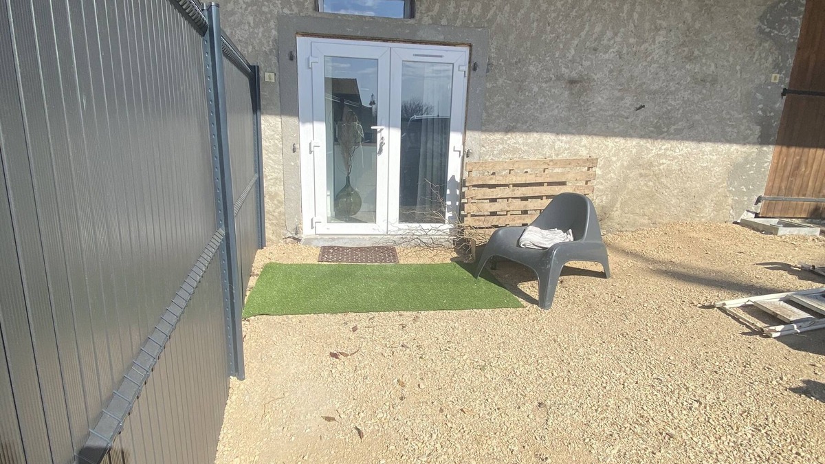 Briord Apartment | "Le Petit Louis