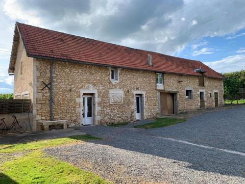Arthon House | Le Petit Moineau