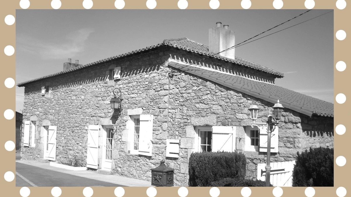 Saint-Malo-du-Bois Bed & Breakfast | Le Petit Monty
