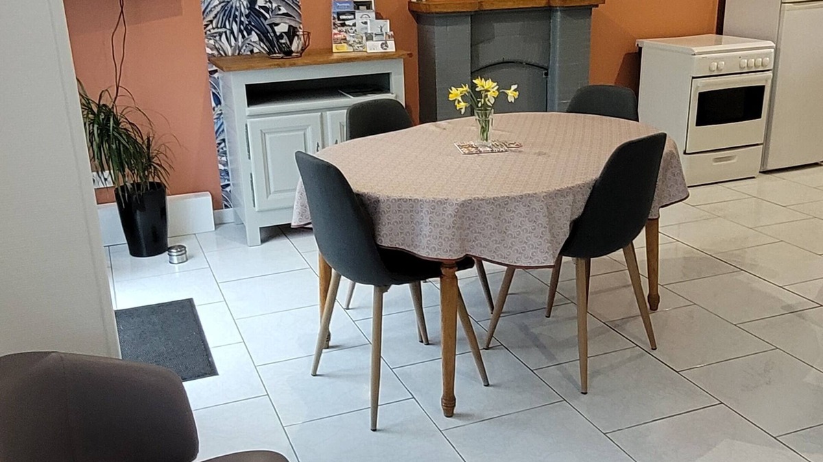 Servon House | Le Petit Morin, single-storey house in quiet village
