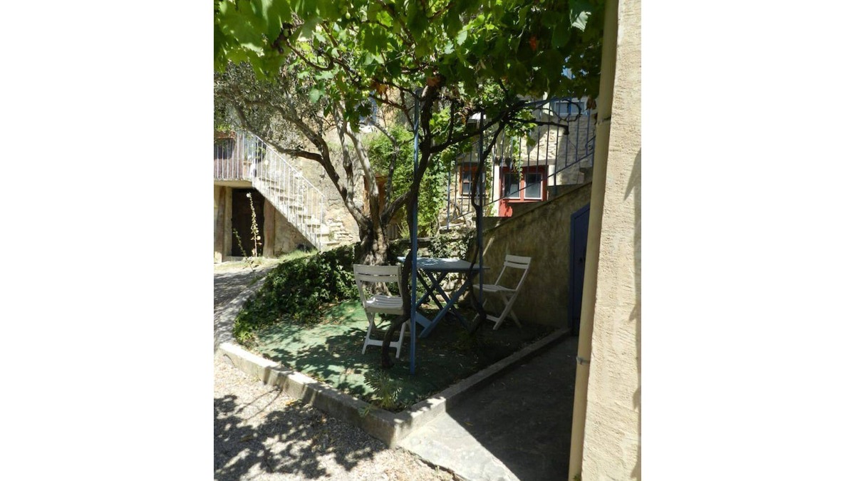 Rousset-les-Vignes House | "Le Petit Nid"