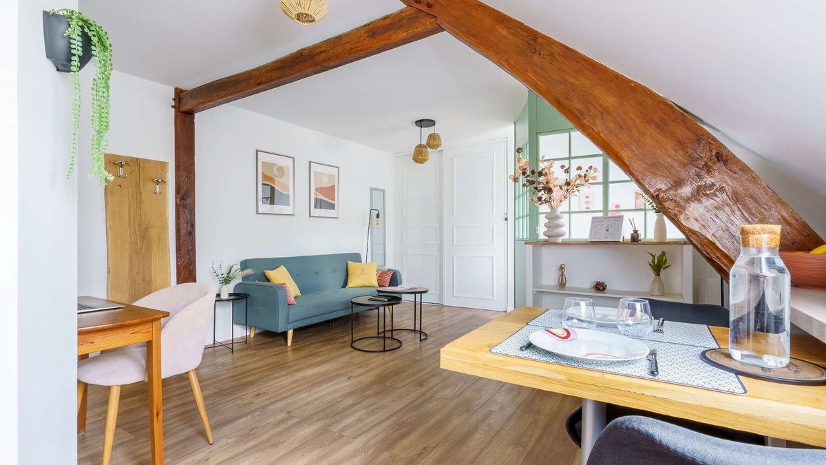 Le Meux Apartment | Le Petit Refuge par Your Sweet Loc