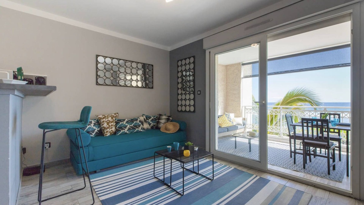 Trois-Bassins Apartment | Le Pétrel Blanc - apartment directly on the beach and lagoon