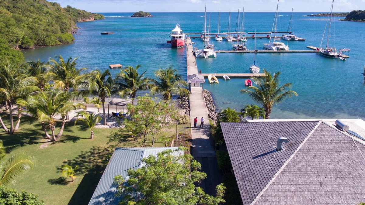 Calvigny Cottage | Le Phare Bleu Marina Resort