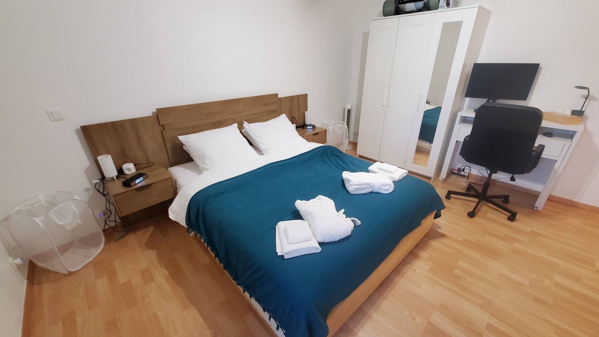 Thoiry Apartment | Le Pied-à-Terre de Fenières - T2 10mins from Geneva and CERN!