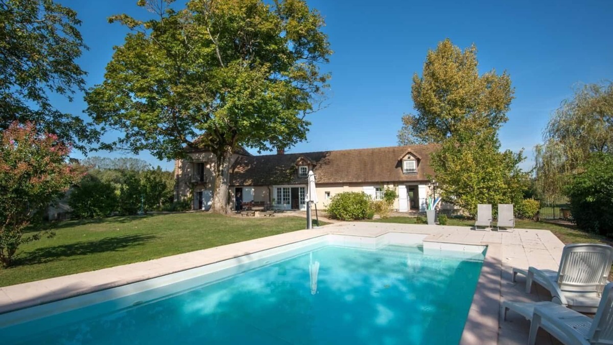 Lays-sur-le-Doubs House | Le Pigeonnier - LAYS-SUR-LE-DOUBS