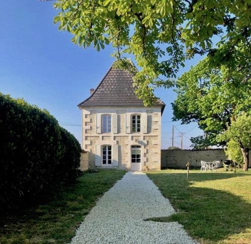 Verrieres House | Le Pigeonnier Gite