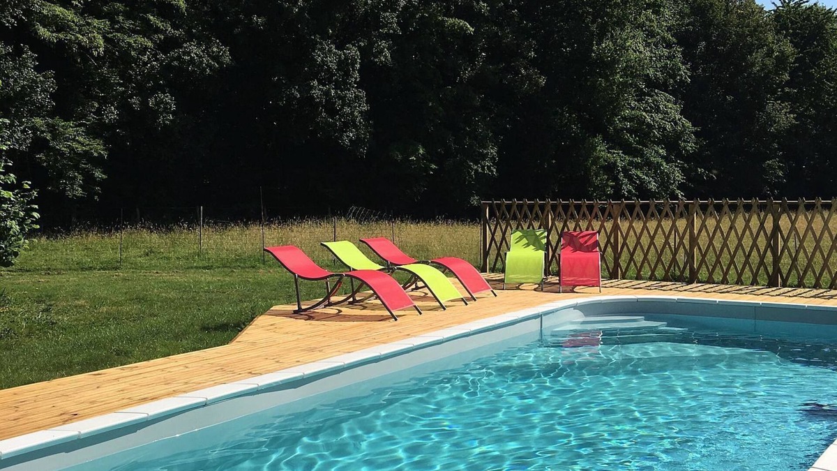 Neuille-le-Lierre Apartment | Le Plessis-Le Lierre - Loire Valley-Amboise, 18th Century Farmhouse, Pool