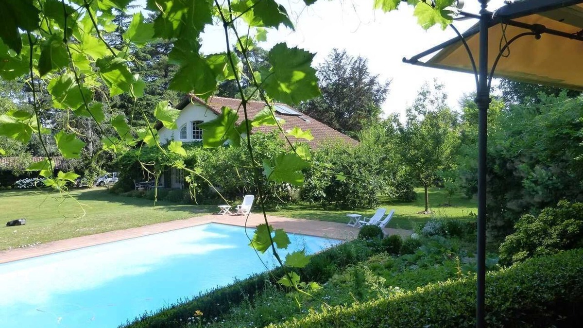 La Tour-de-Salvagny House | Le Pool House - La-tour-de-salvagny