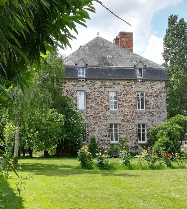 Saint-Malon-sur-Mel Bed & Breakfast | Le Presbytère de Saint Malon